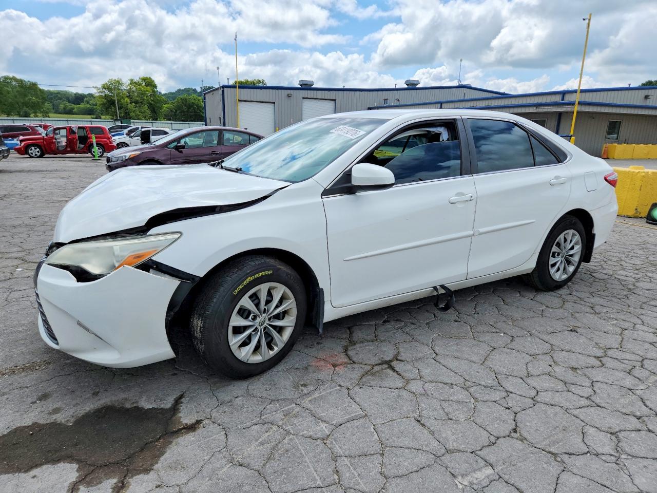 2016 TOYOTA CAMRY LE