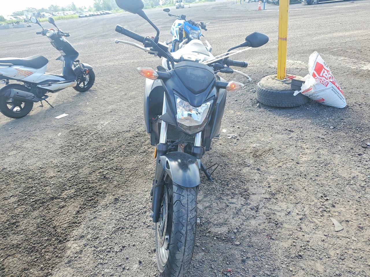 2015 HONDA CB300 FA — снимка 2