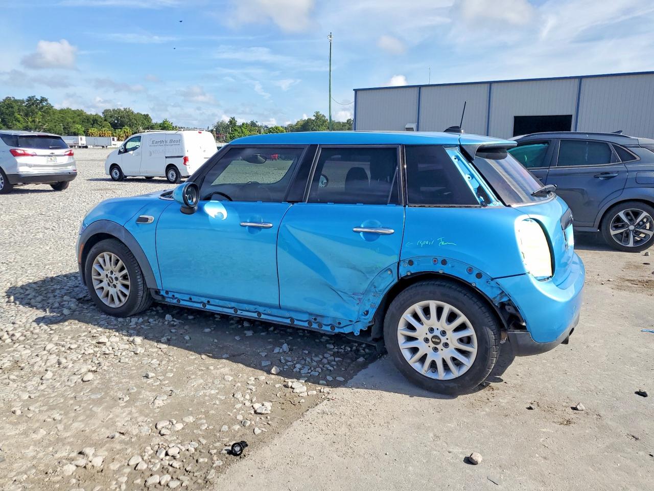 2016 MINI COOPER — снимка 2