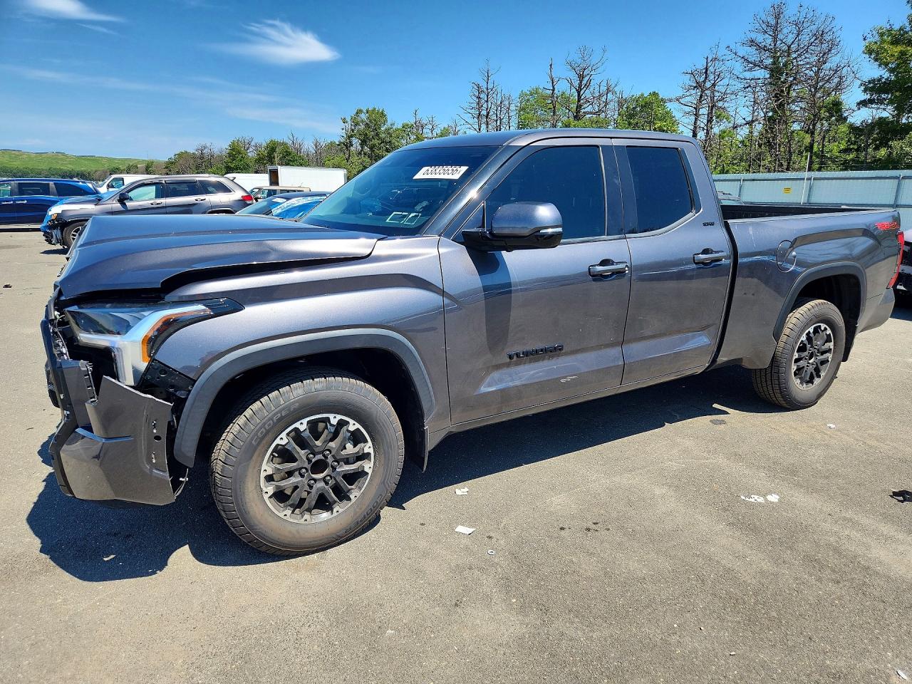 2022 TOYOTA TUNDRA SR5