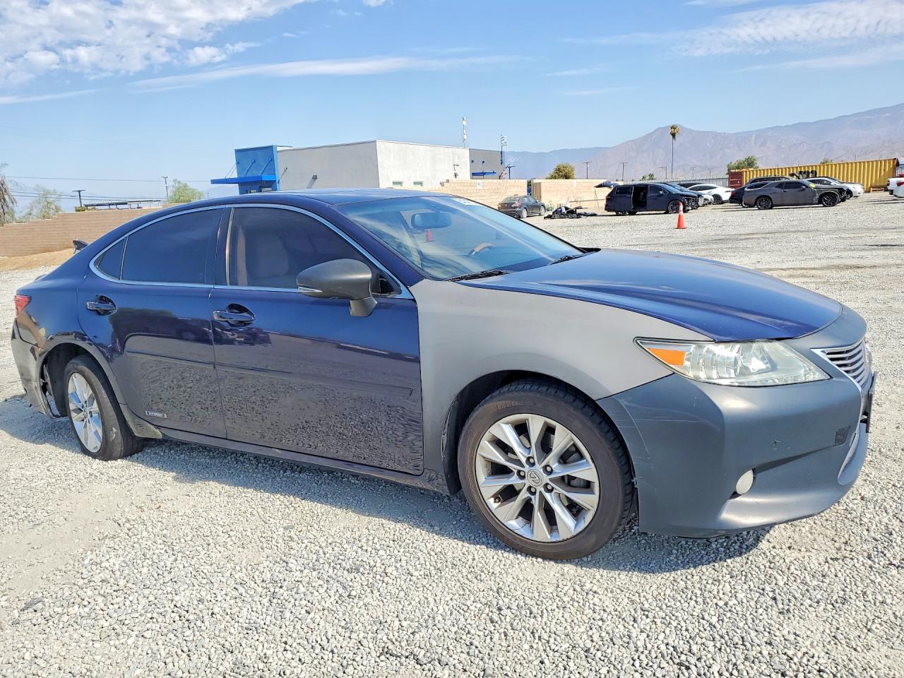 2013 LEXUS ES 300H — снимка 4