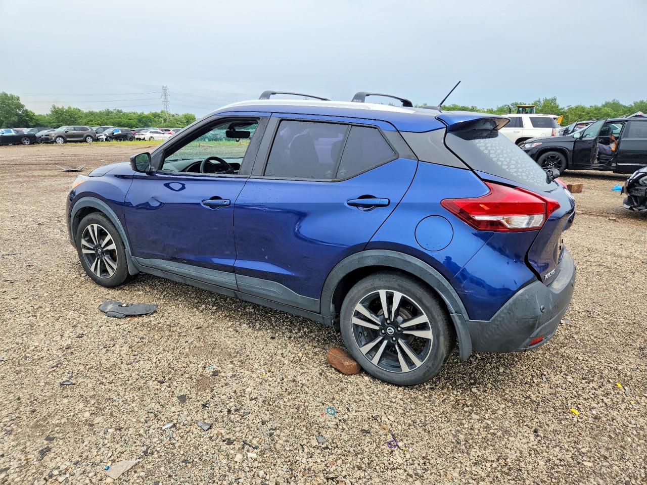 2020 NISSAN KICKS SV — снимка 2