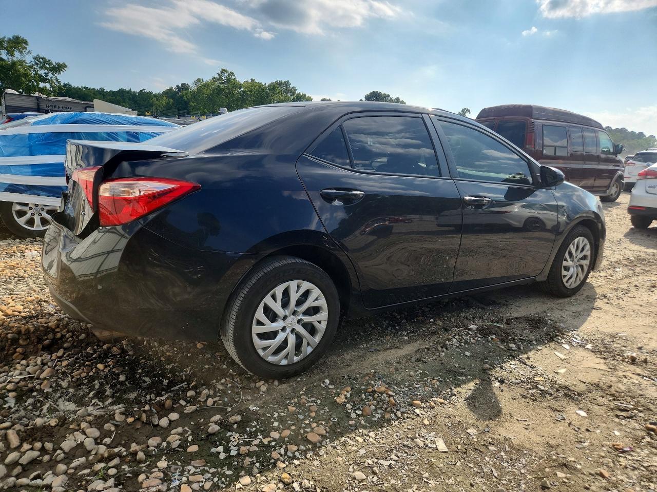 2018 TOYOTA COROLLA LE — снимка 3