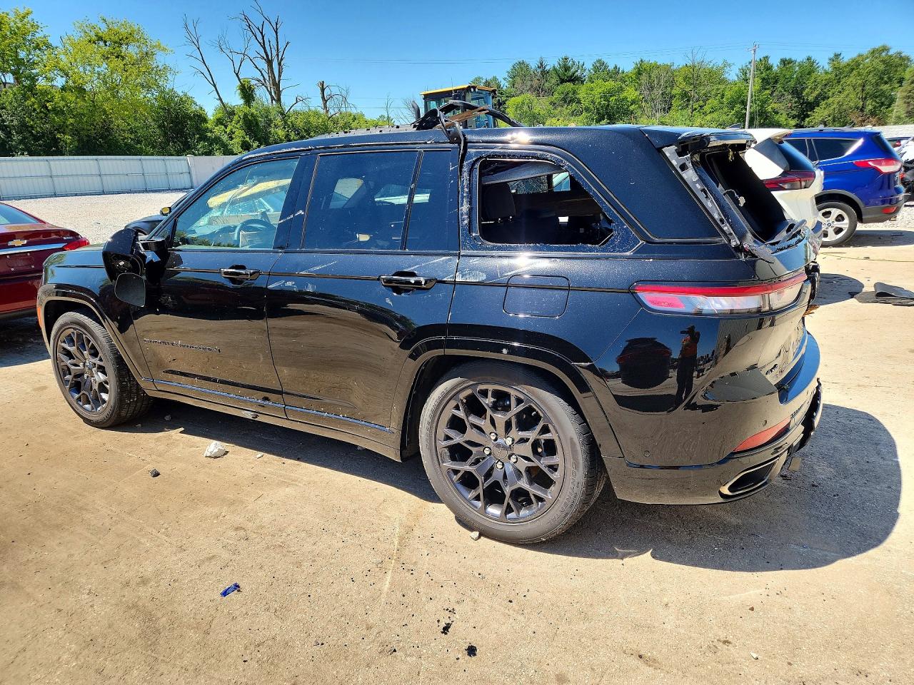 2025 JEEP GRAND CHEROKEE SUMMIT — снимка 2