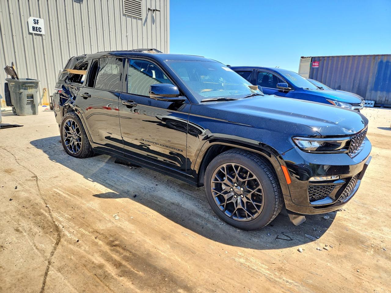 2025 JEEP GRAND CHEROKEE SUMMIT — снимка 4