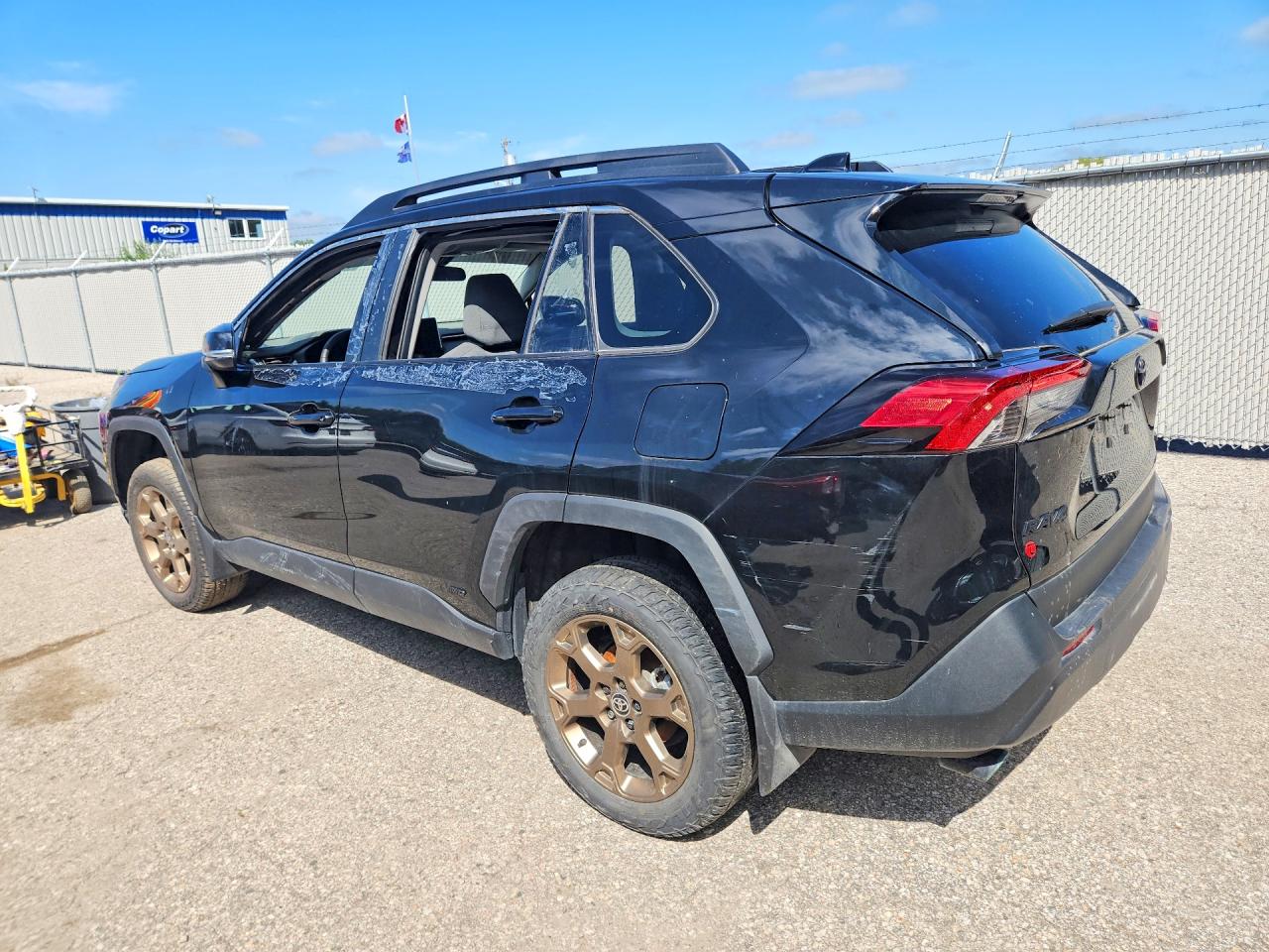 2024 TOYOTA RAV4 HYBRID XLE — снимка 2