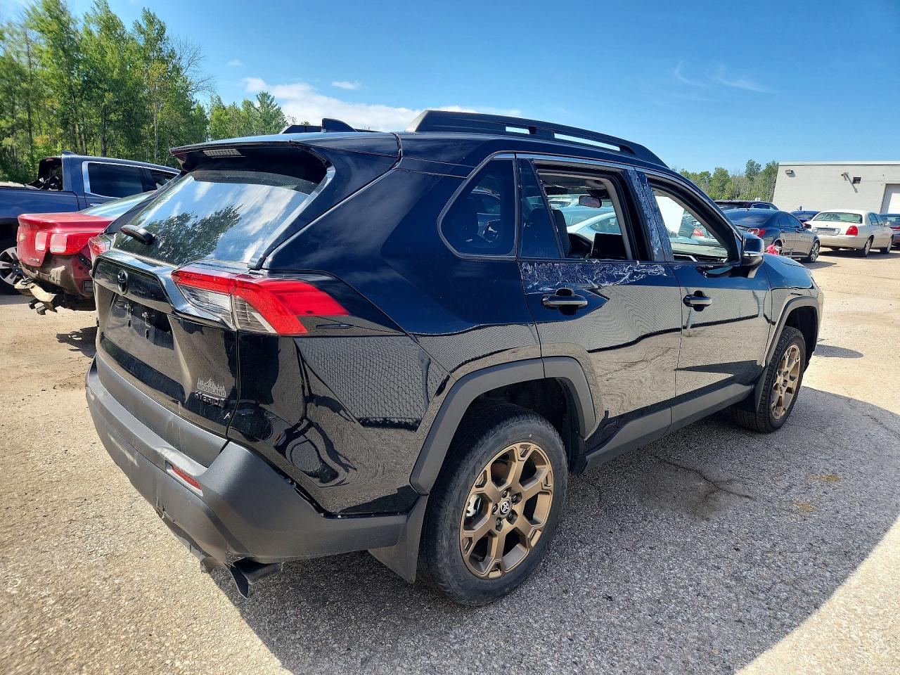 2024 TOYOTA RAV4 HYBRID XLE — снимка 3