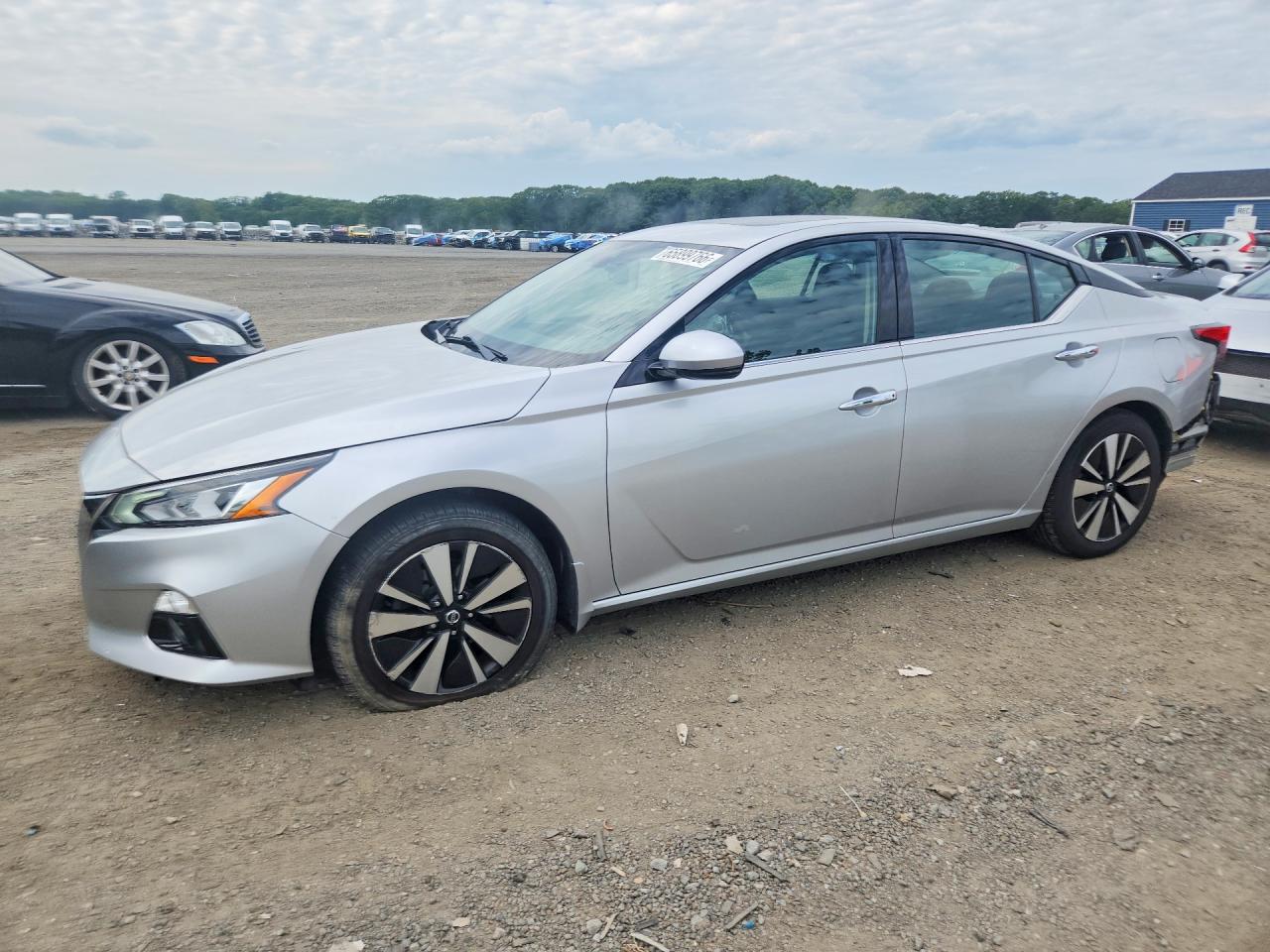 2020 NISSAN ALTIMA SV