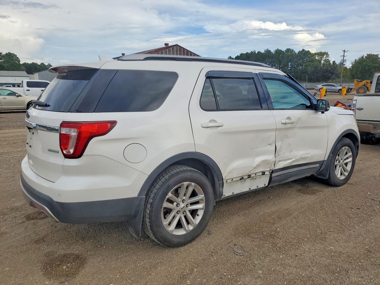 2016 FORD EXPLORER XLT — снимка 3