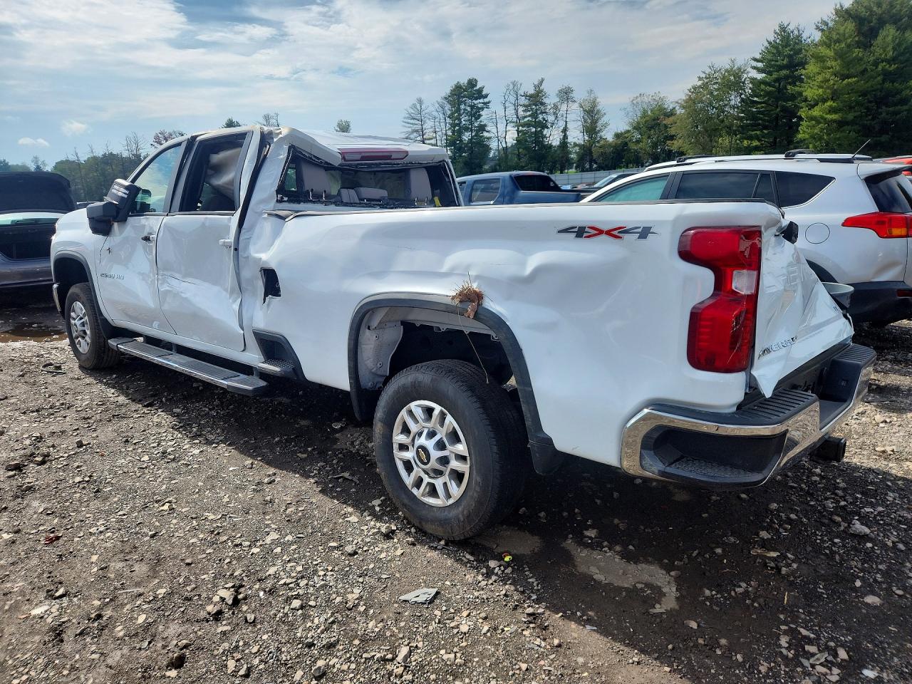 2026 CHEVROLET SILVERADO K2500 HEAVY DUTY LT — снимка 2