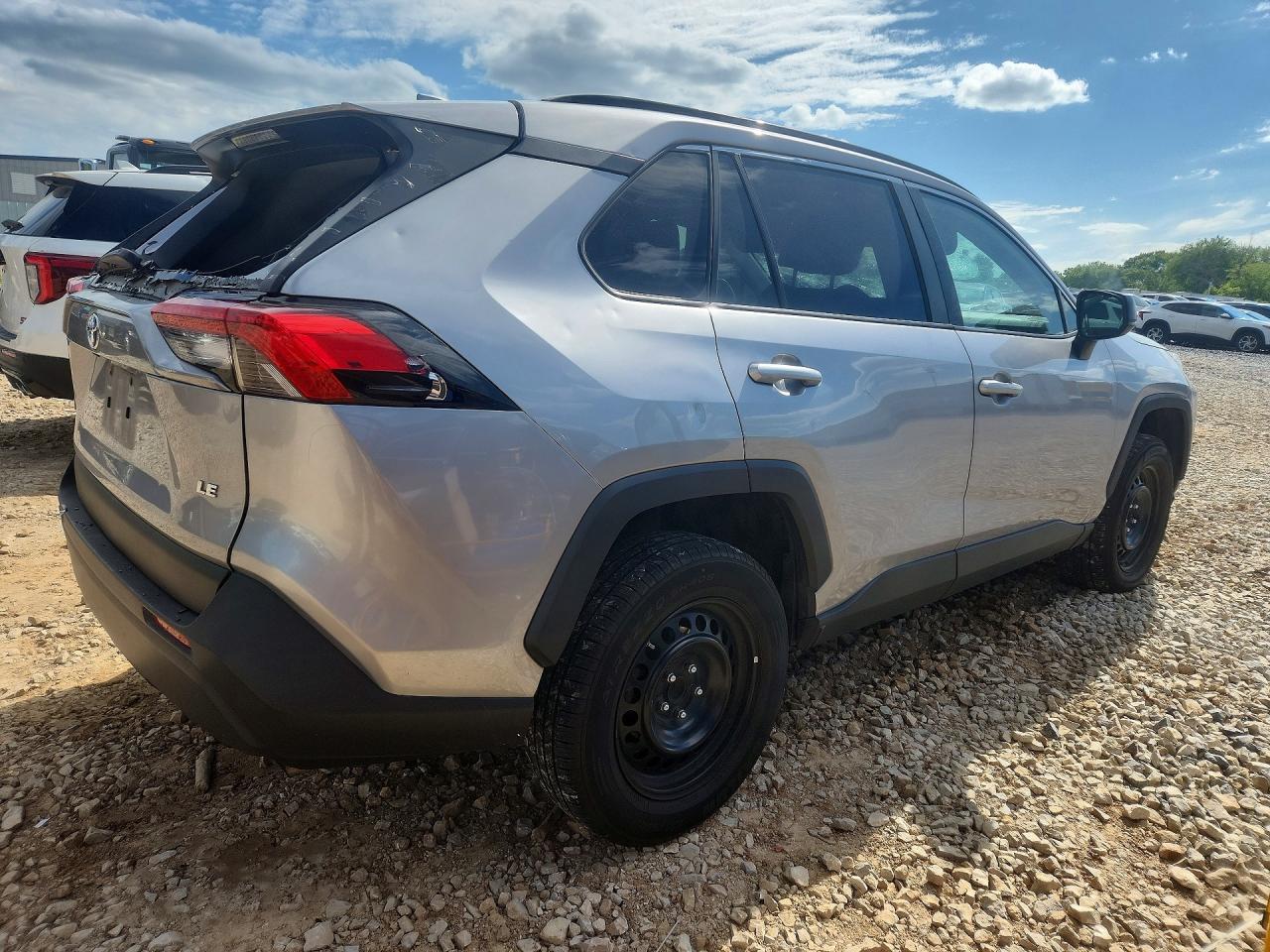 2020 TOYOTA RAV4 LE — снимка 3