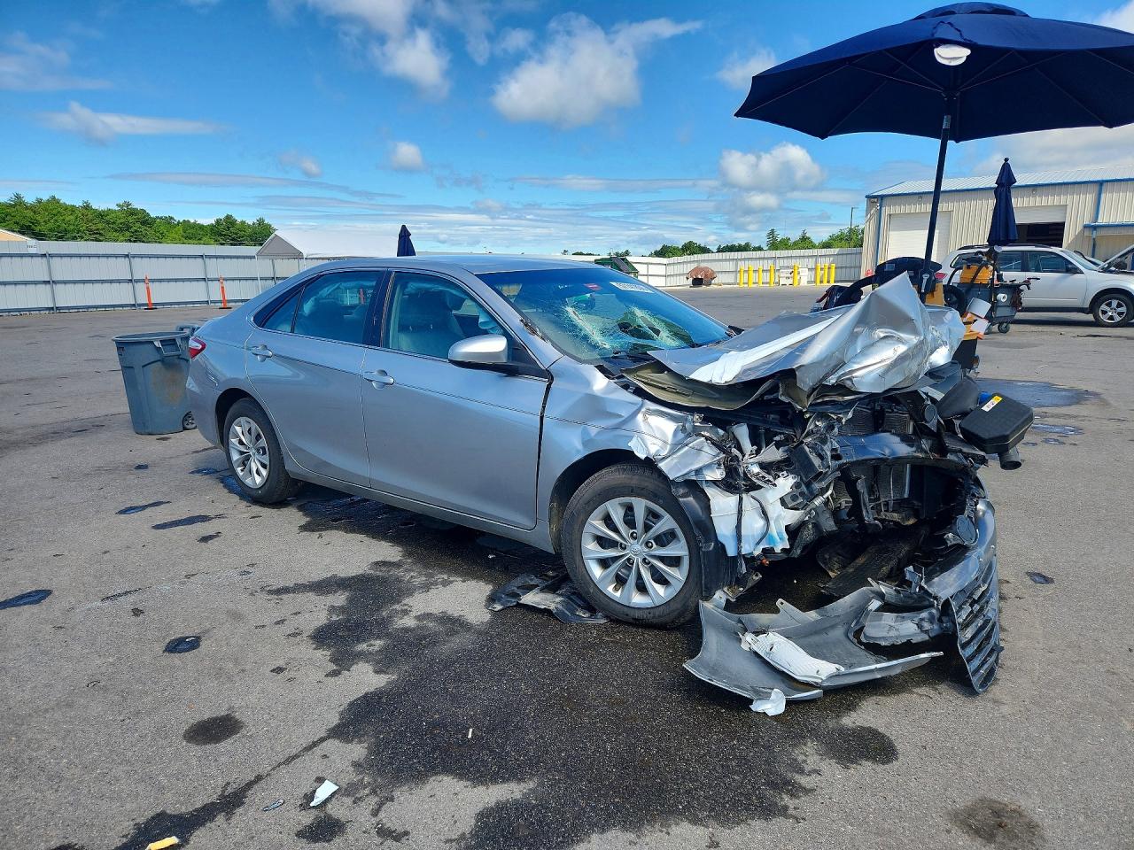 2017 TOYOTA CAMRY LE — снимка 4