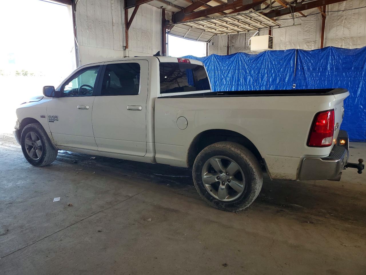 2019 RAM 1500 CLASSIC SLT — снимка 2