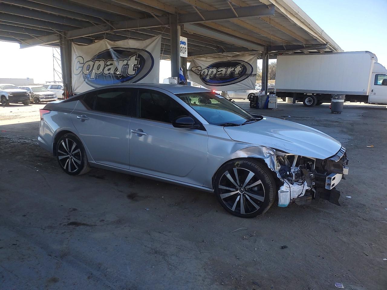 2019 NISSAN ALTIMA SR — снимка 4