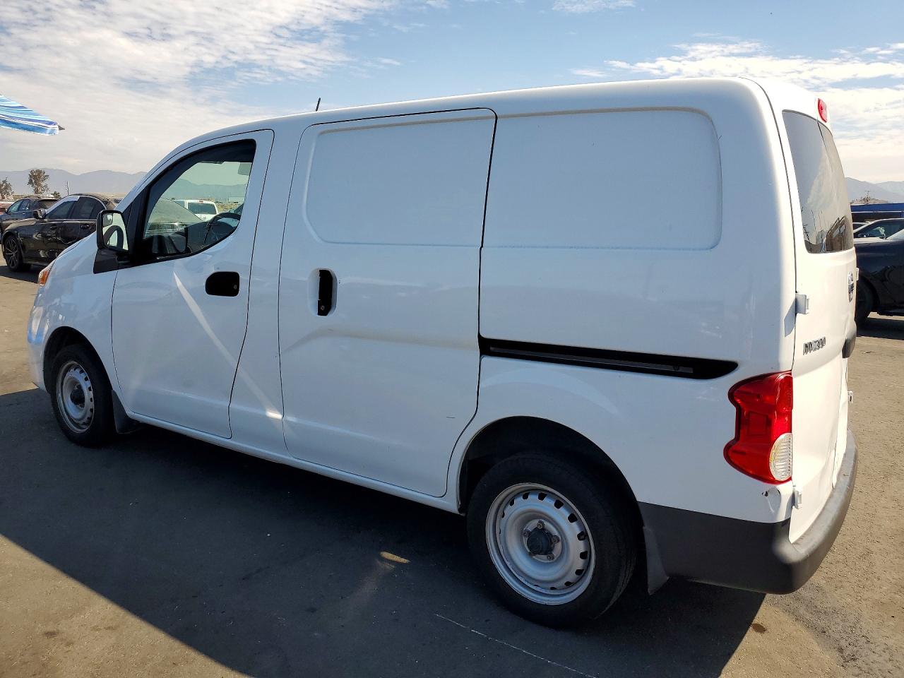 2020 NISSAN NV200 S — снимка 2