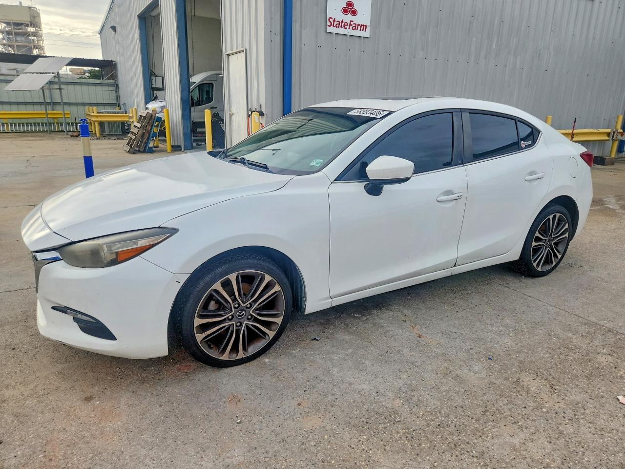 2018 MAZDA 3 TOURING