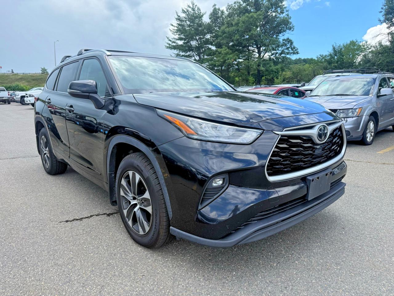 2020 TOYOTA HIGHLANDER XLE