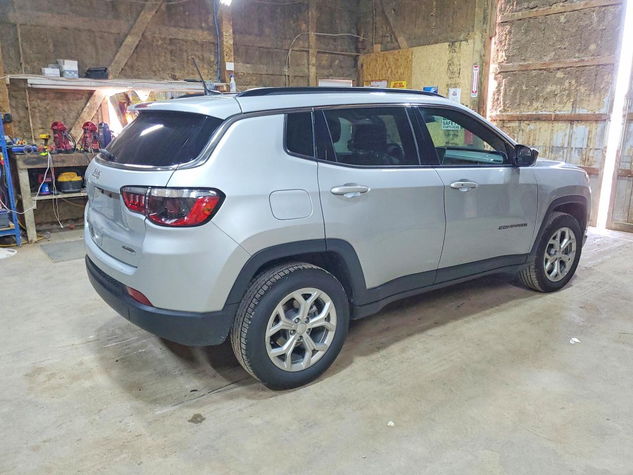 2024 JEEP COMPASS LATITUDE — снимка 3