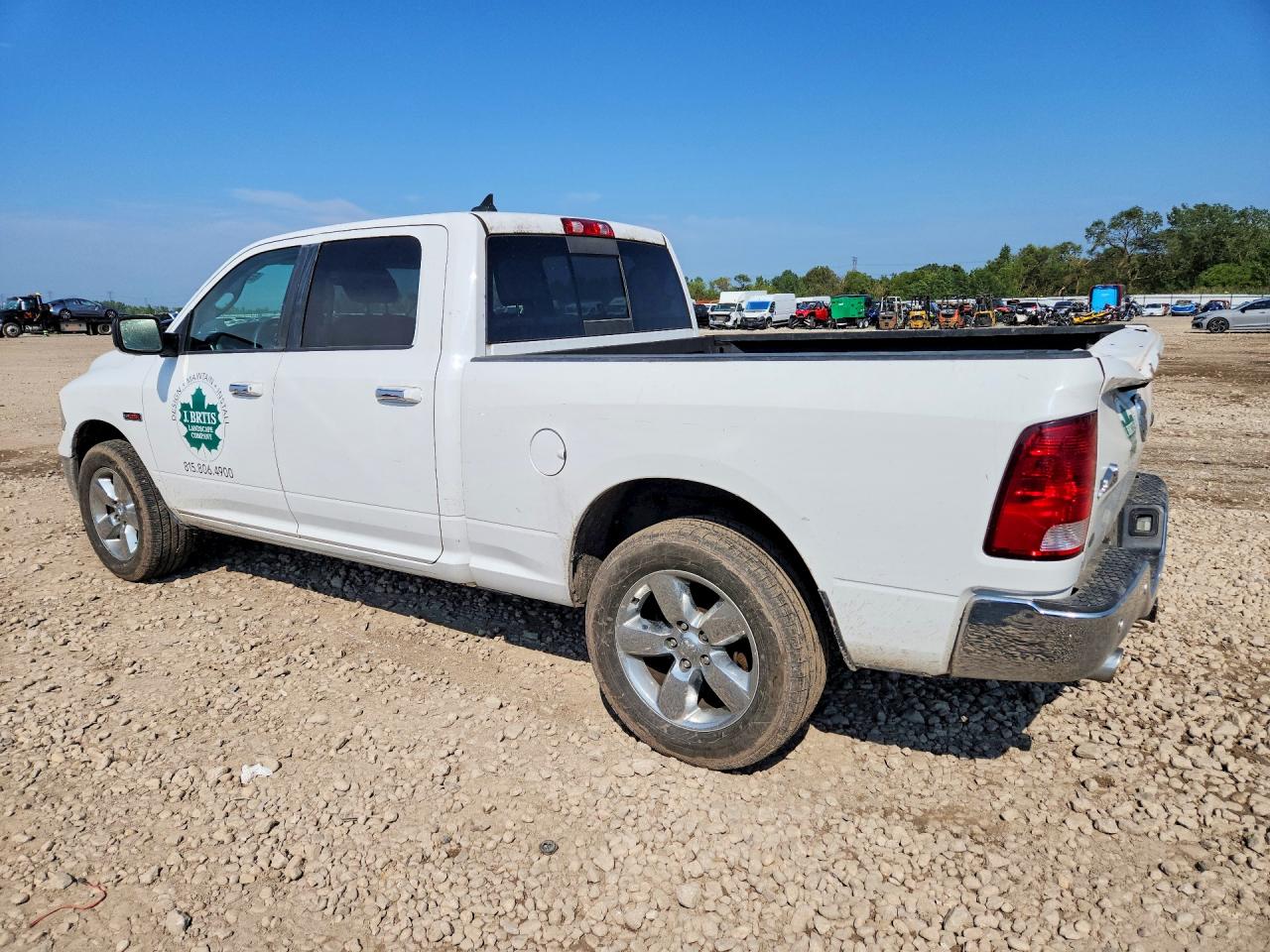 2016 RAM 1500 SLT — снимка 2