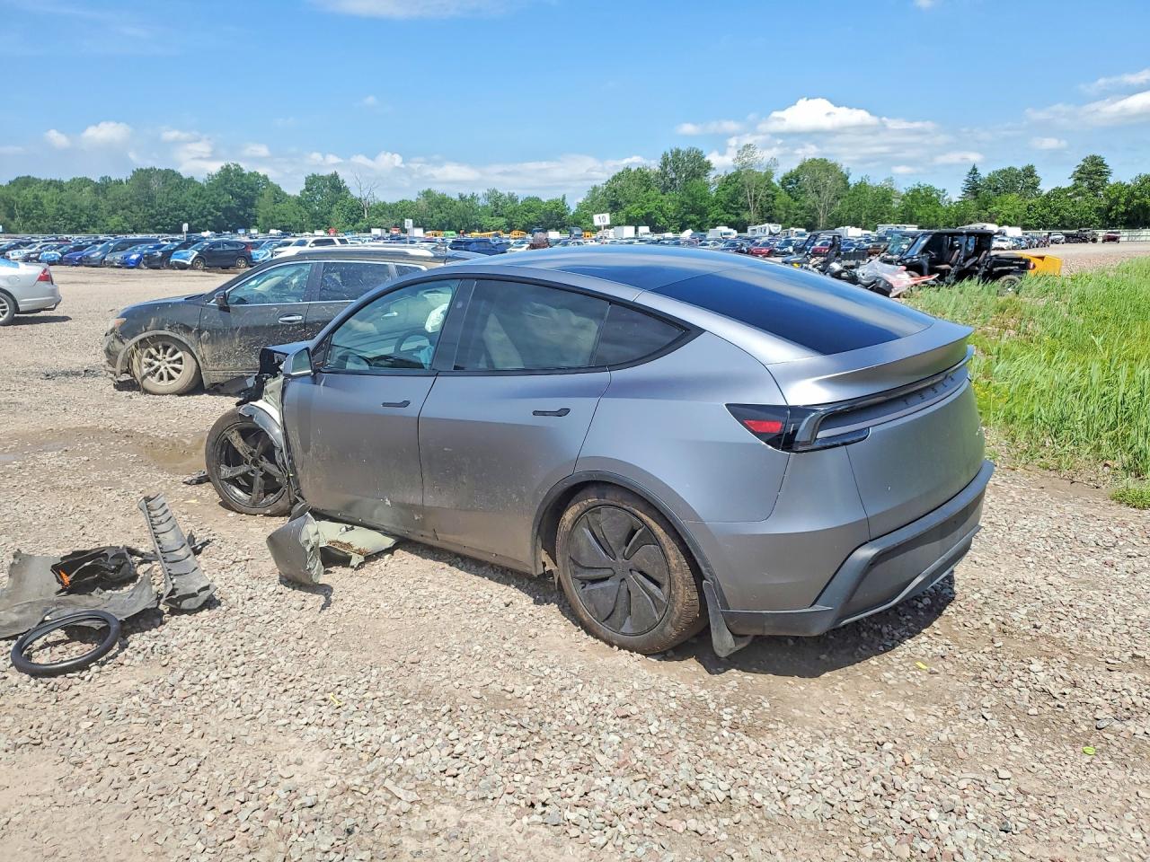 2026 TESLA MODEL Y — снимка 2