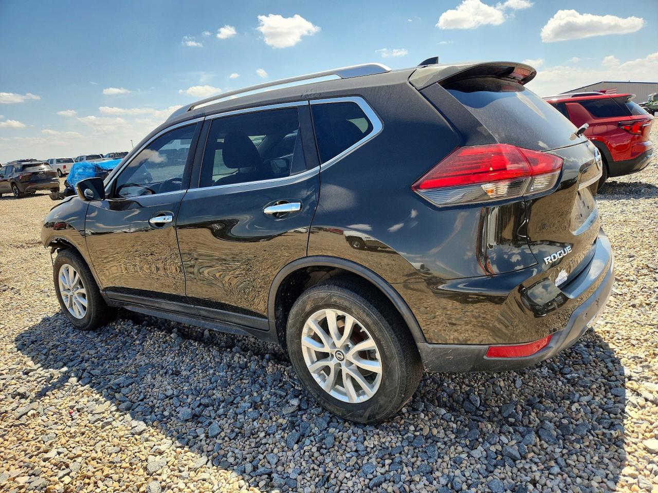 2017 NISSAN ROGUE SV — снимка 2