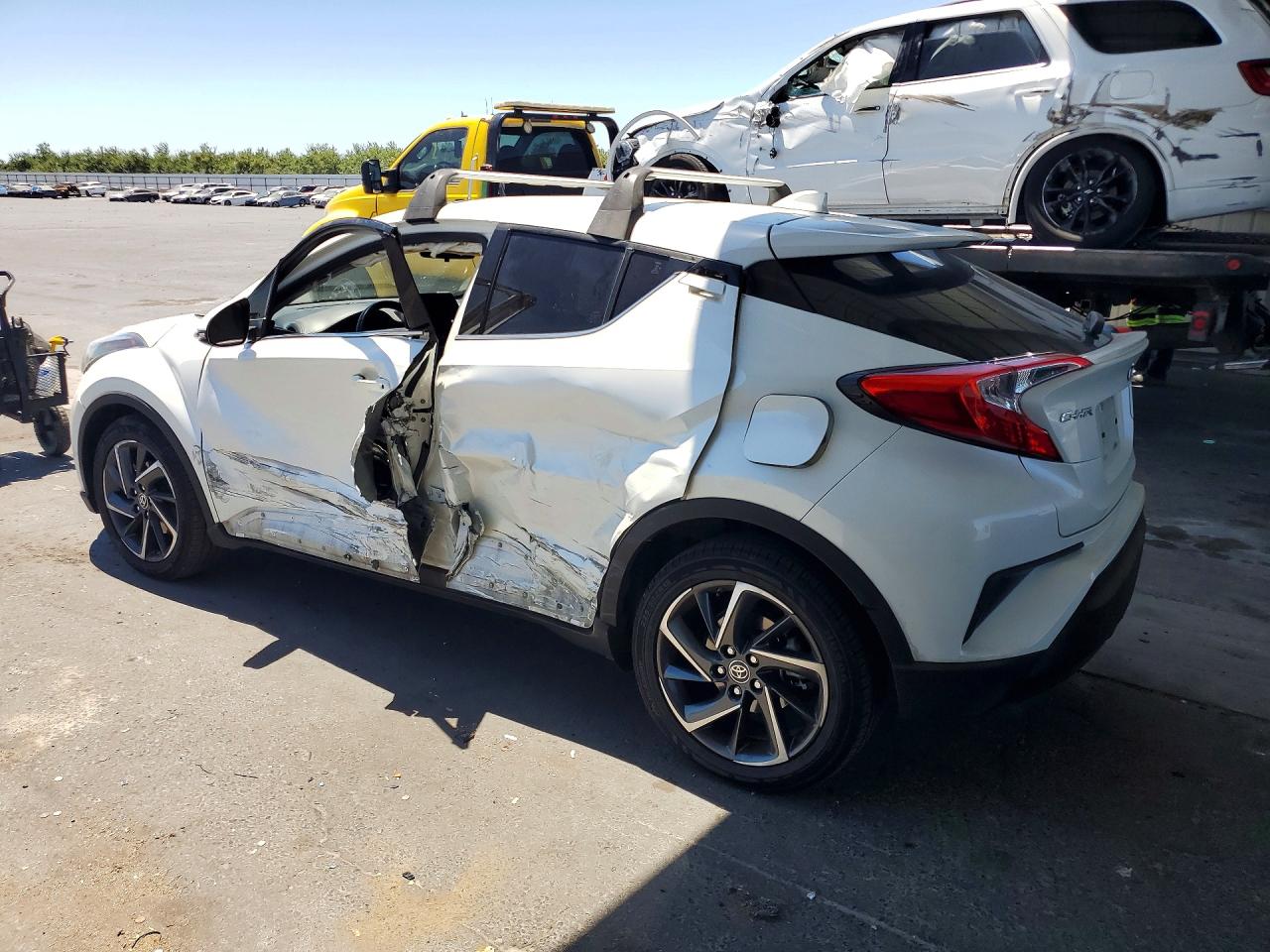 2020 TOYOTA C-HR LIMITED — снимка 2
