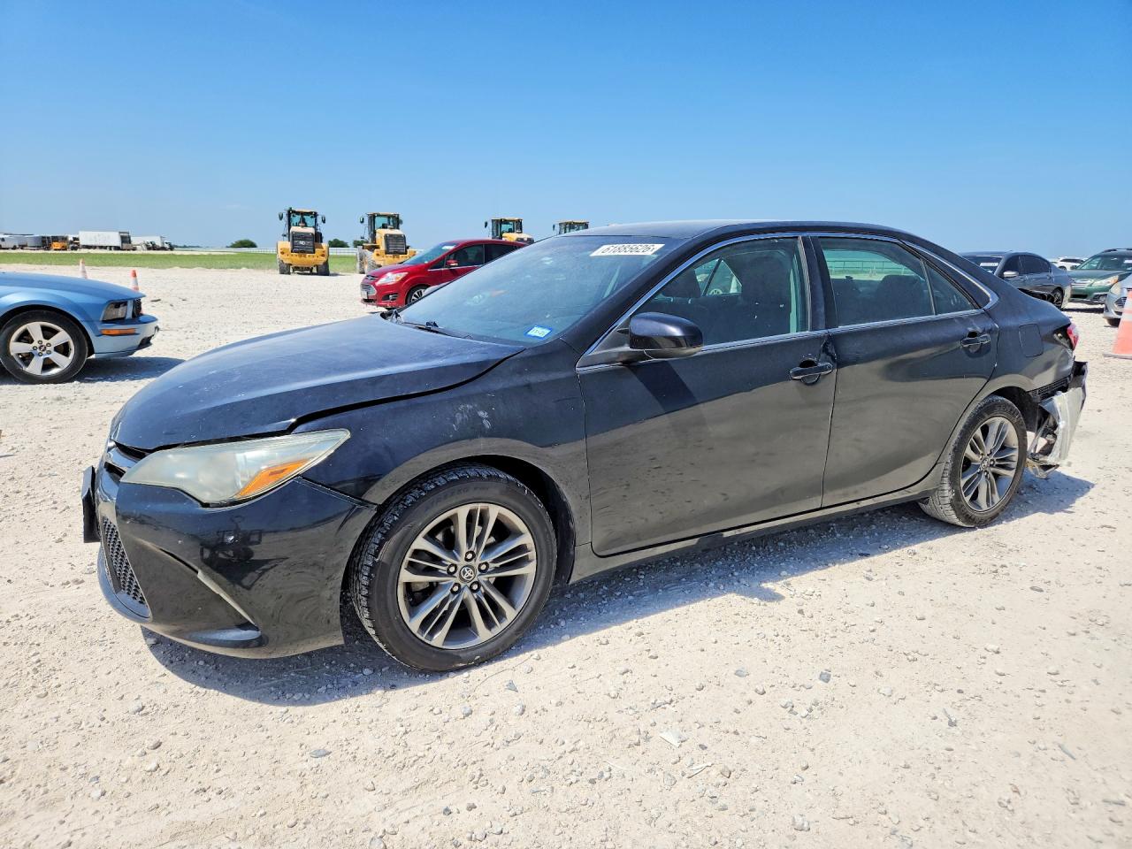 2016 TOYOTA CAMRY SE