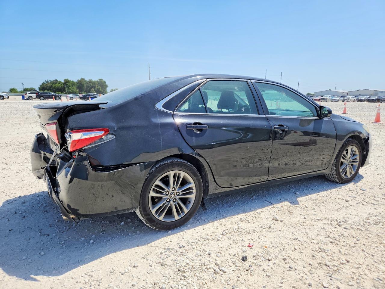 2016 TOYOTA CAMRY SE — снимка 3