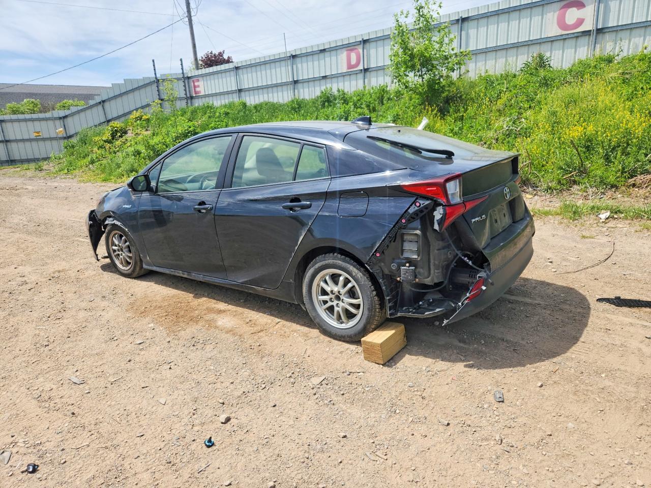 2021 TOYOTA PRIUS LE — снимка 2