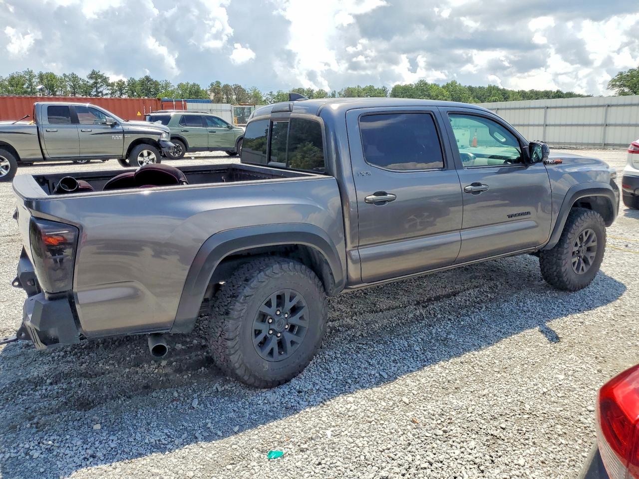 2016 TOYOTA TACOMA SR5 V6 — снимка 3