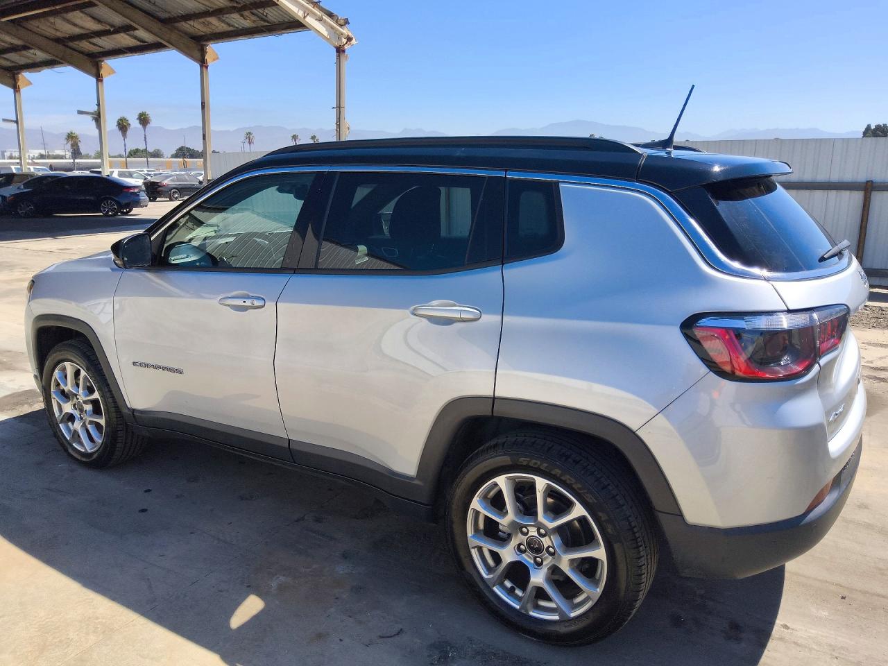 2025 JEEP COMPASS LIMITED — снимка 2