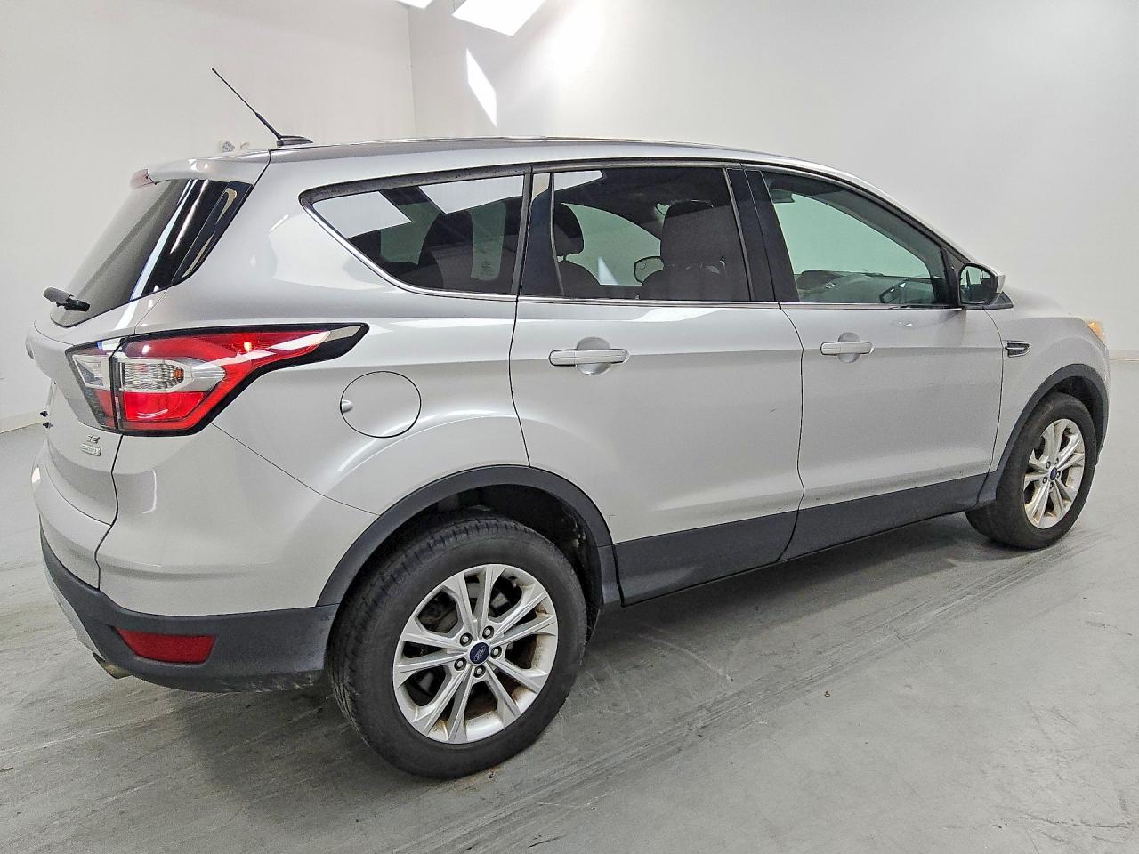 2017 FORD ESCAPE SE — снимка 3