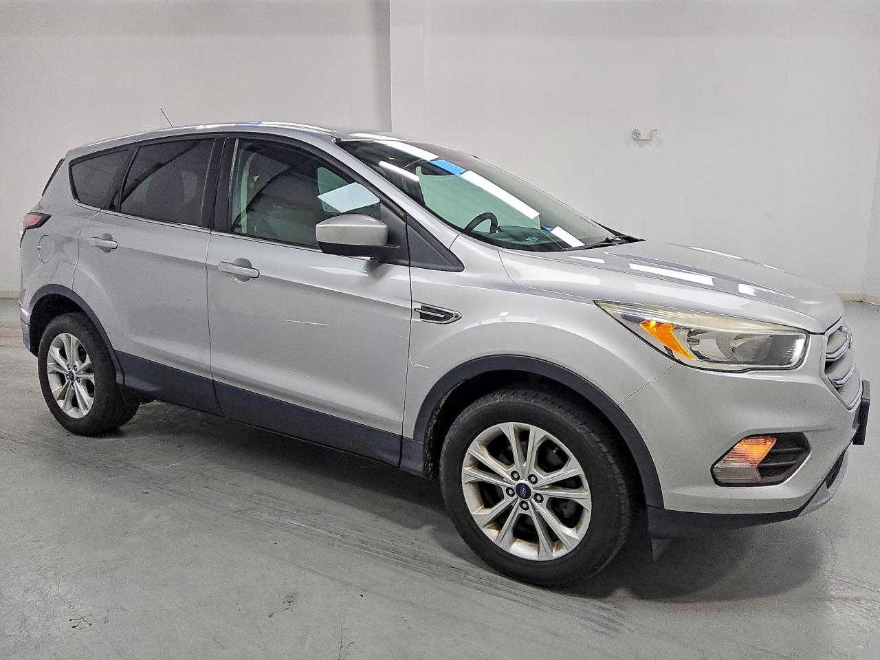 2017 FORD ESCAPE SE — снимка 4