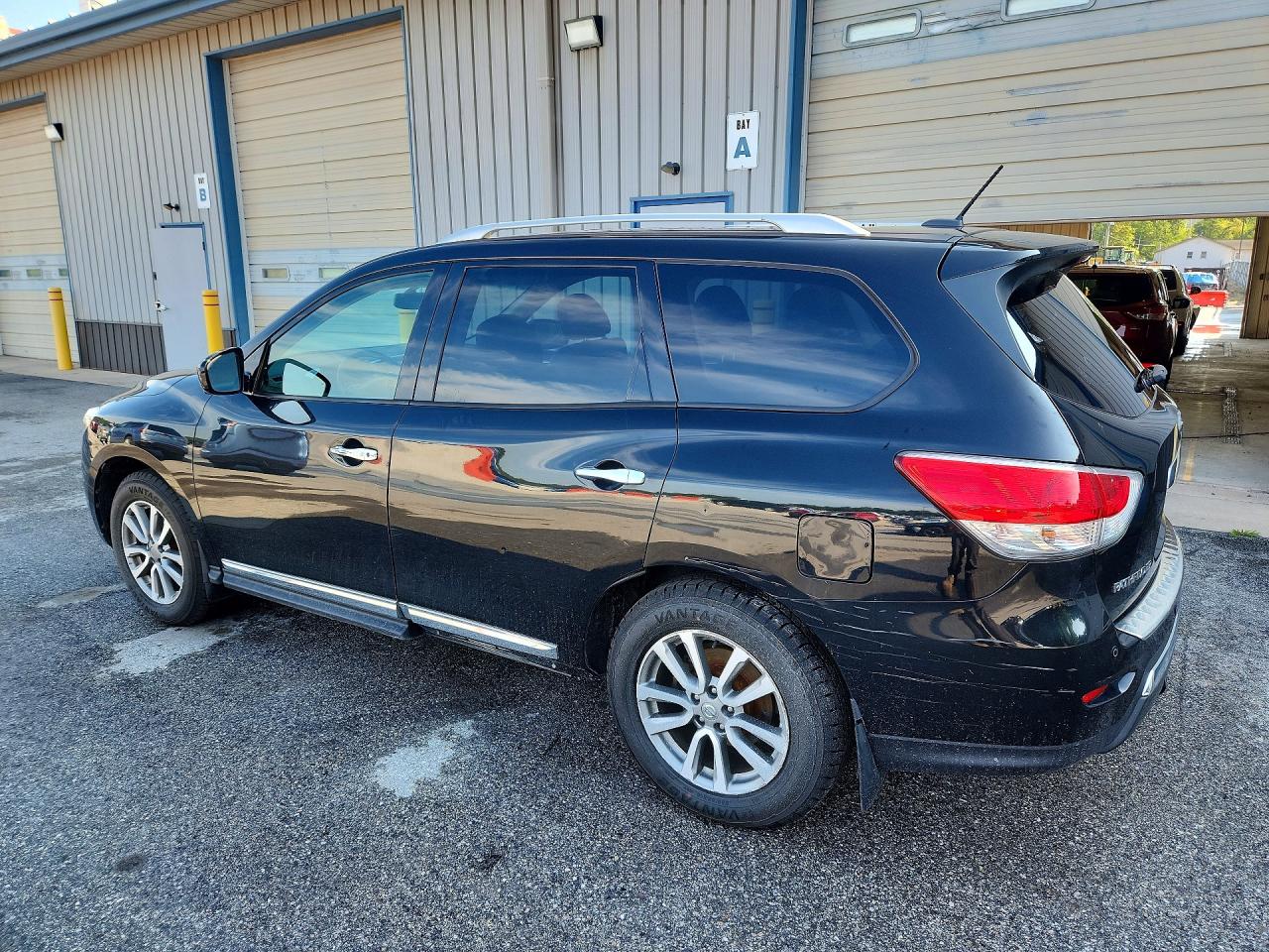 2016 NISSAN PATHFINDER SL — снимка 2