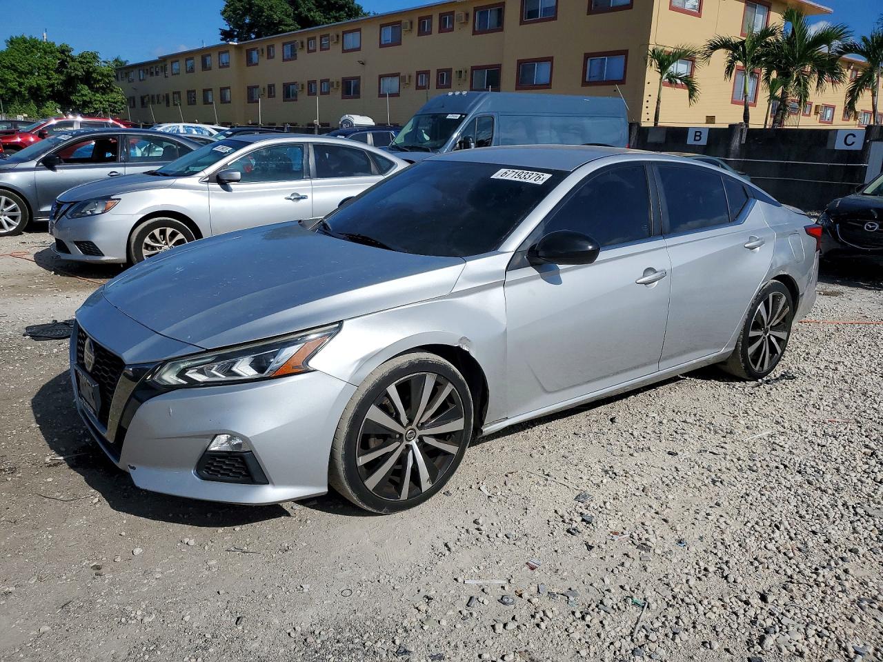 2020 NISSAN ALTIMA SR