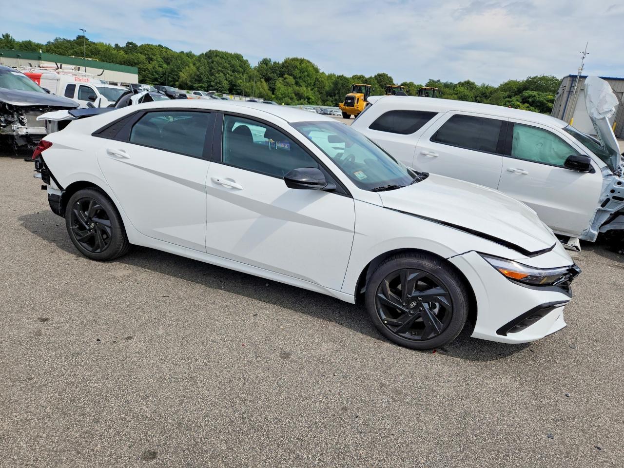 2026 HYUNDAI ELANTRA SEL SPORT — снимка 4
