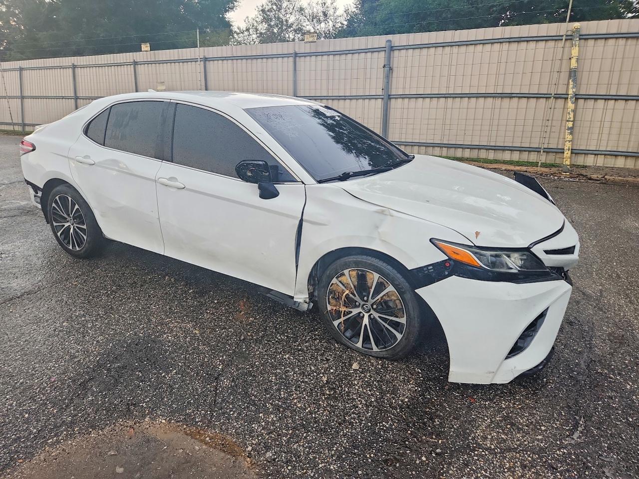 2020 TOYOTA CAMRY SE — снимка 4
