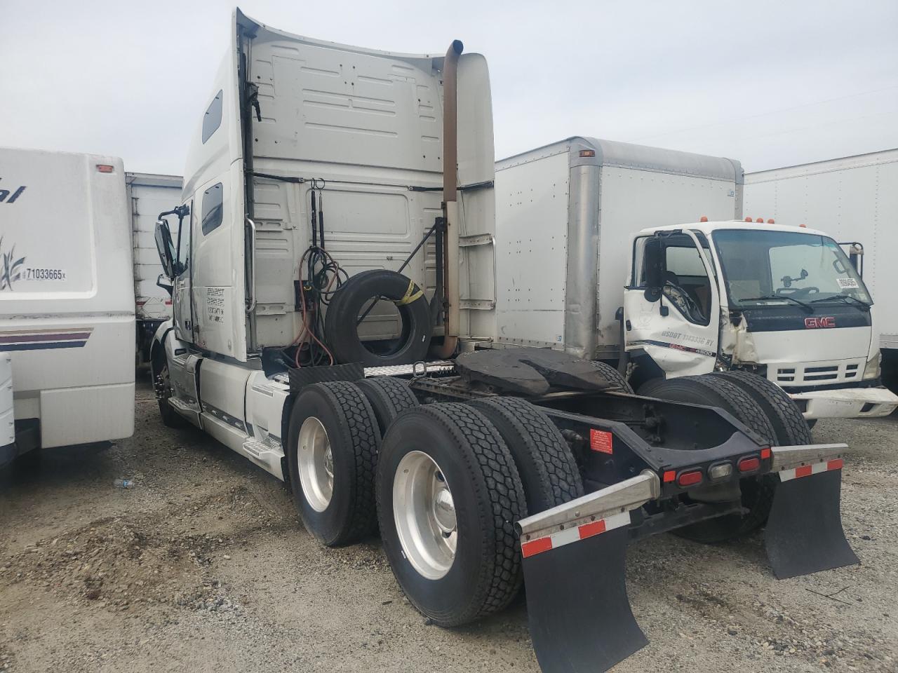 2019 VOLVO VN VNL — снимка 3