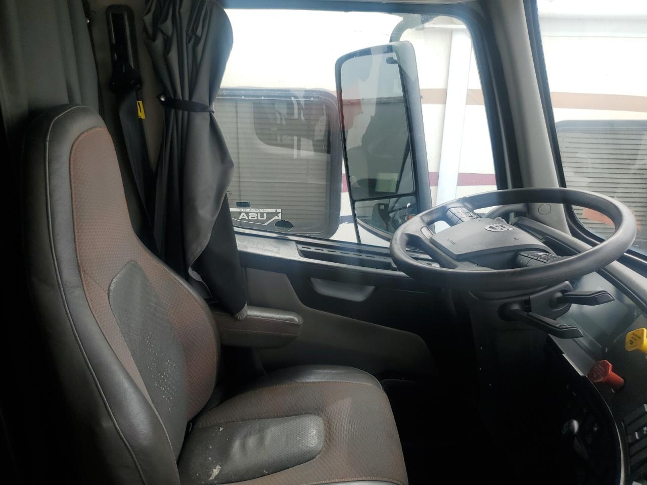 2019 VOLVO VN VNL — снимка 5