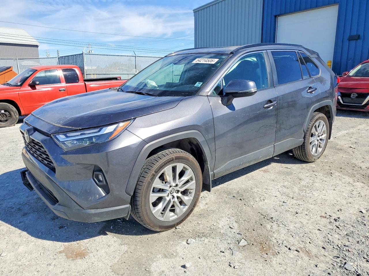 2023 TOYOTA RAV4 XLE