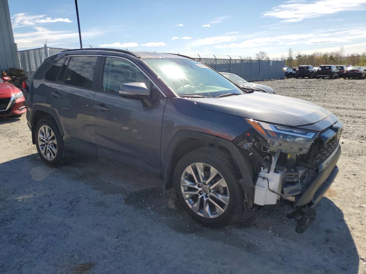2023 TOYOTA RAV4 XLE — снимка 4