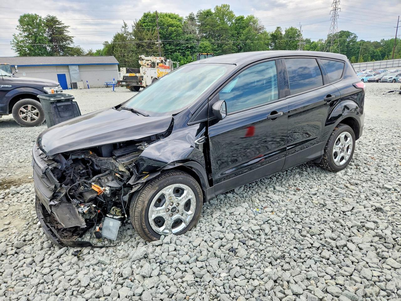 2017 FORD ESCAPE S