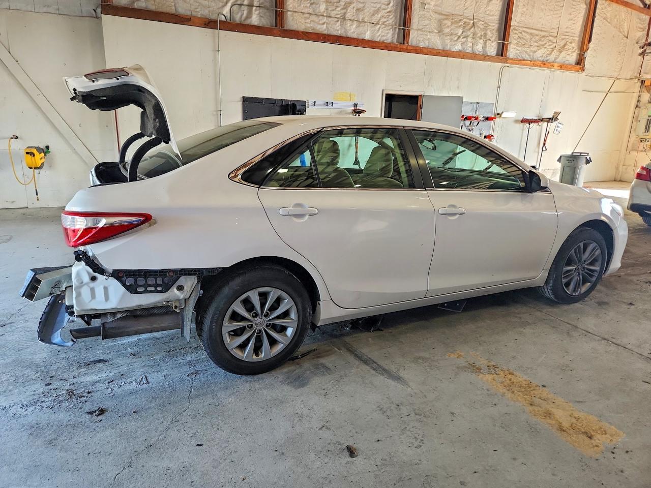 2017 TOYOTA CAMRY LE — снимка 3