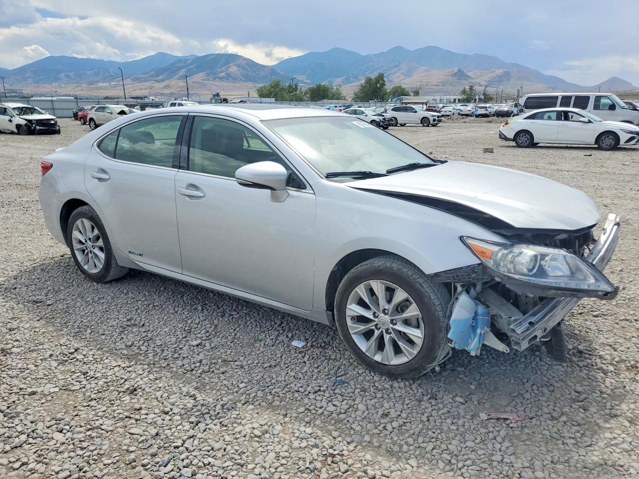 2015 LEXUS ES 300H — снимка 4