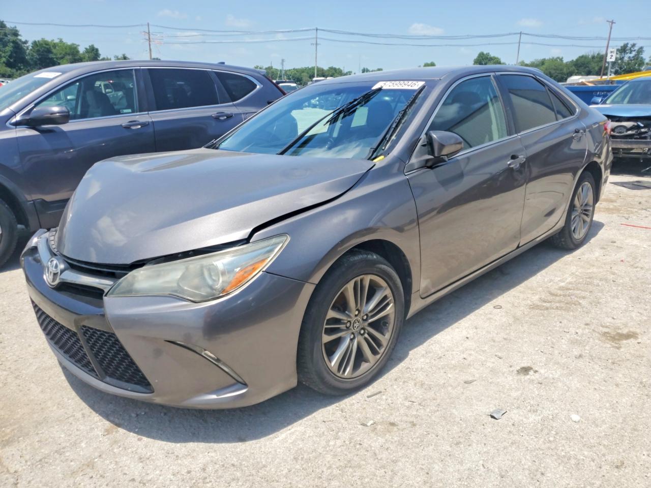 2016 TOYOTA CAMRY SE