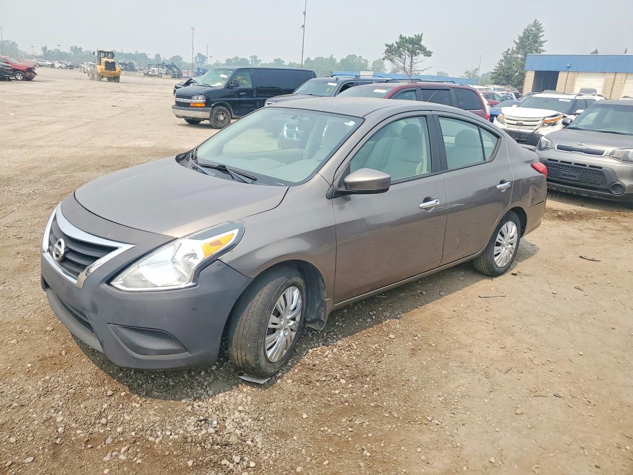 2015 NISSAN VERSA 1.6 SV