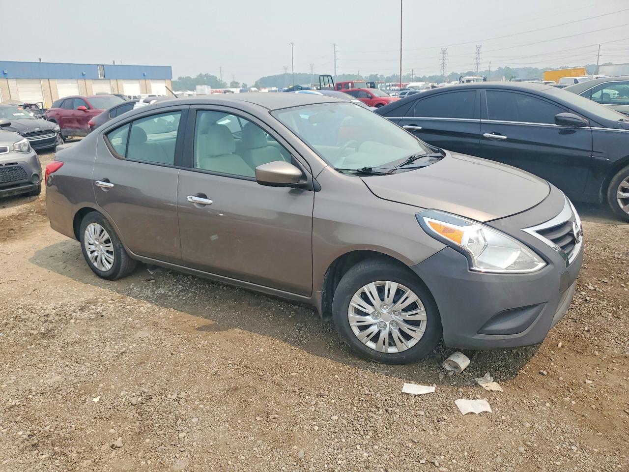 2015 NISSAN VERSA 1.6 SV — снимка 4