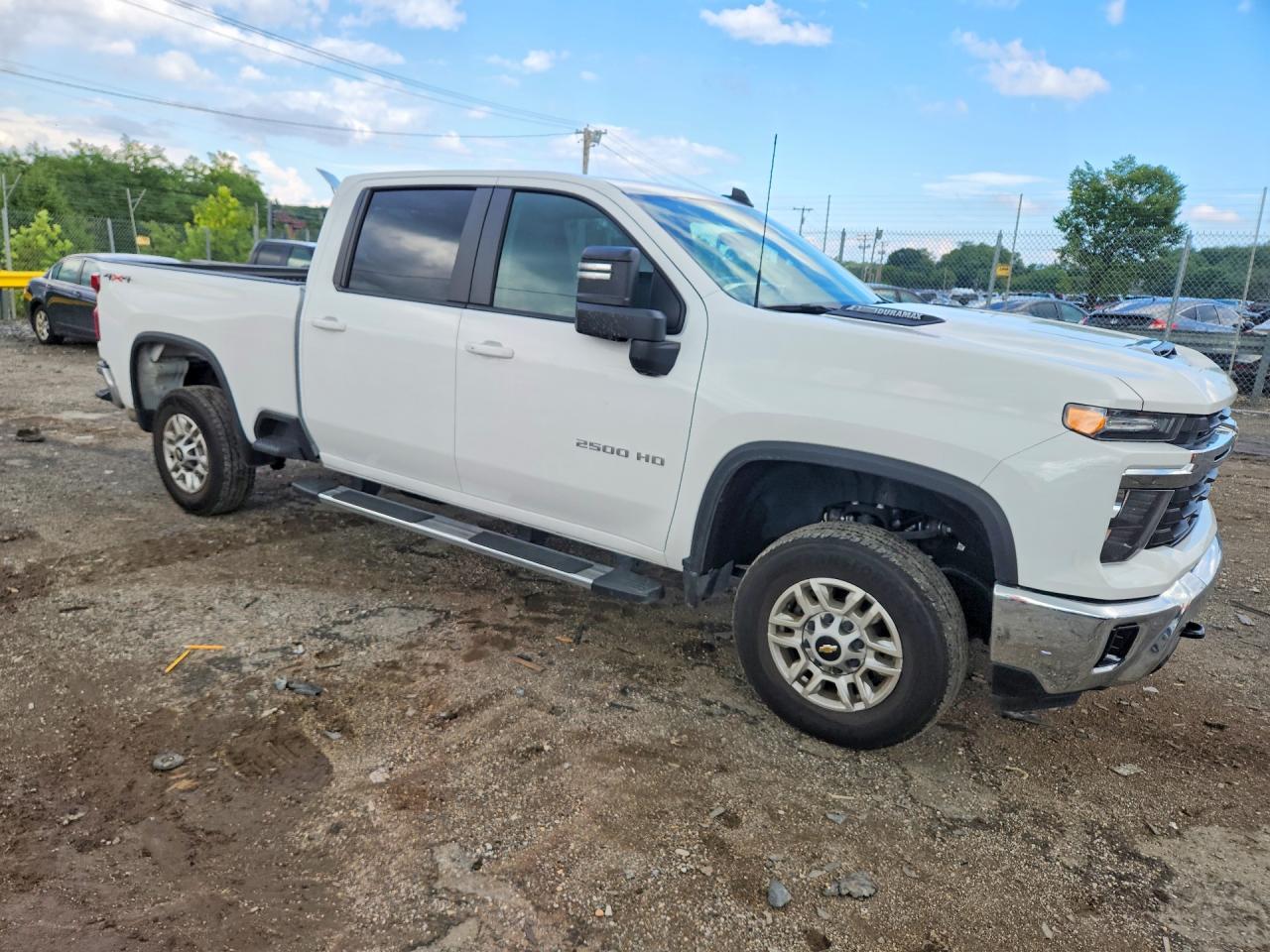 2025 CHEVROLET SILVERADO K2500 HEAVY DUTY LT — снимка 4
