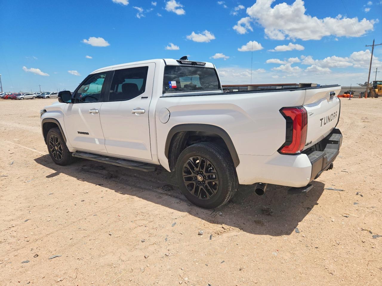 2026 TOYOTA TUNDRA LIMITED — снимка 2