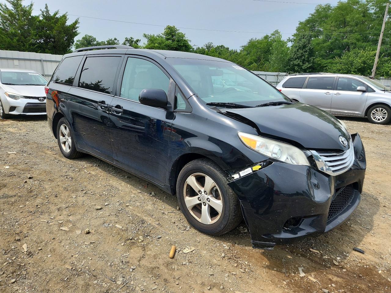 2016 TOYOTA SIENNA LE — снимка 4
